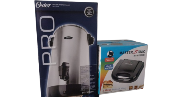 Cafetera  OSTER Pro + Sandwichera.